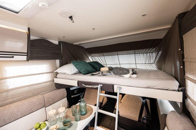 Mc Louis Nevis 881 25 ans boite auto tout équipé - Photo 200