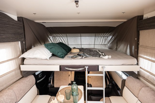 Mc Louis Nevis 881 25 ans boite auto tout équipé - Photo 201