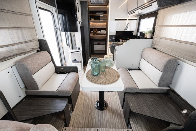 Mc Louis Nevis 881 25 ans boite auto tout équipé - Photo 204