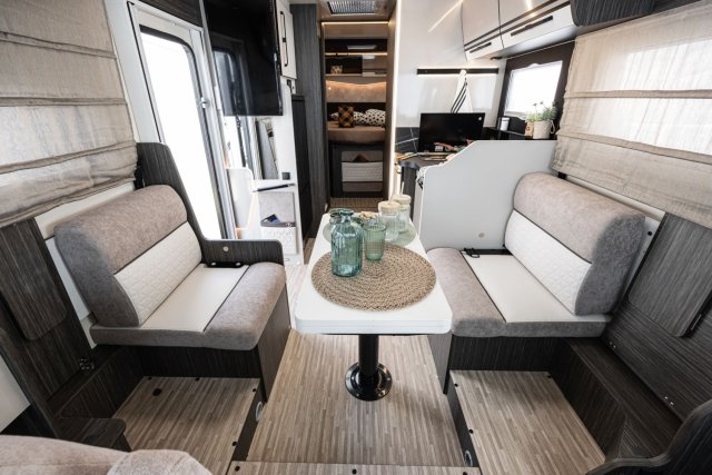 Mc Louis Nevis 881 25 ans boite auto tout équipé - Photo 205