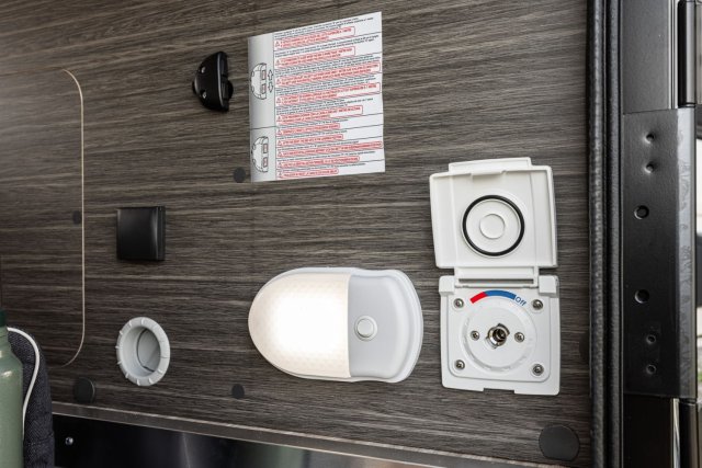 Mc Louis Nevis 881 25 ans boite auto tout équipé - Photo 210