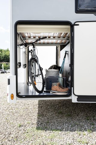 Mc Louis Nevis 881 25 ans boite auto tout équipé - Photo 212