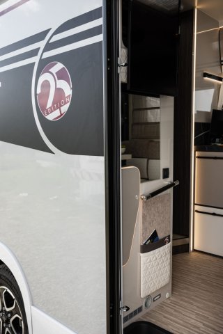 Mc Louis Nevis 881 25 ans boite auto tout équipé - Photo 214