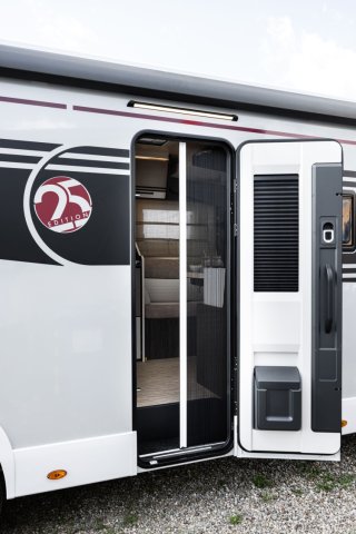 Mc Louis Nevis 881 25 ans boite auto tout équipé - Photo 220