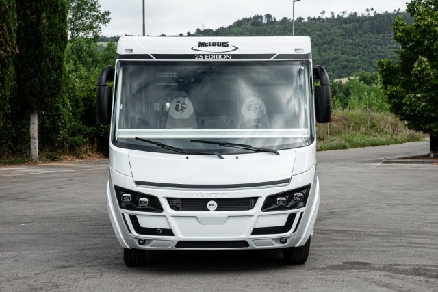 Mc Louis Nevis 881 25 ans boite auto tout équipé - Photo 229