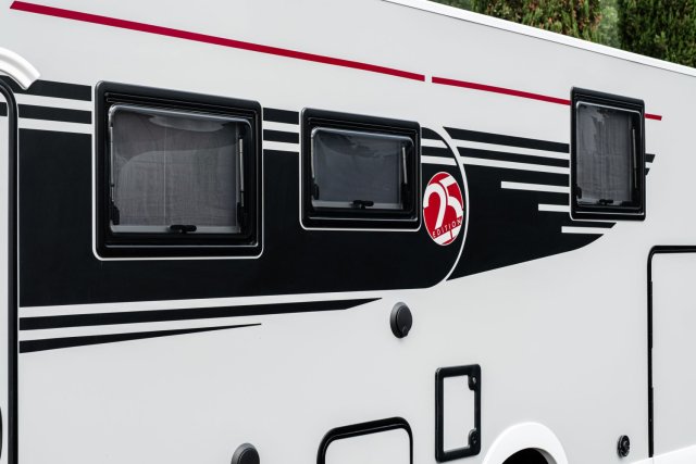 Mc Louis Nevis 881 25 ans boite auto tout équipé - Photo 251