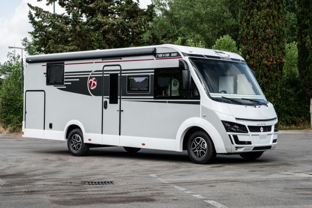 Mc Louis Nevis 881 25 ans boite auto tout équipé - Photo 268