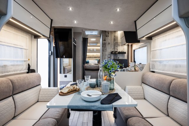 Mc Louis Yearling 81 G mc4 81g – (boîte auto) – 4 places – ultra équipé lit central - Photo 9