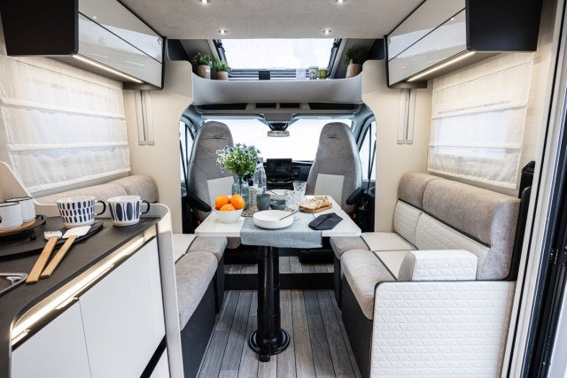 Mc Louis Yearling 81 G mc4 81g – (boîte auto) – 4 places – ultra équipé lit central - Photo 19