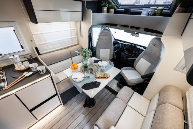 Mc Louis Yearling 81 G mc4 81g – (boîte auto) – 4 places – ultra équipé lit central - Photo 27