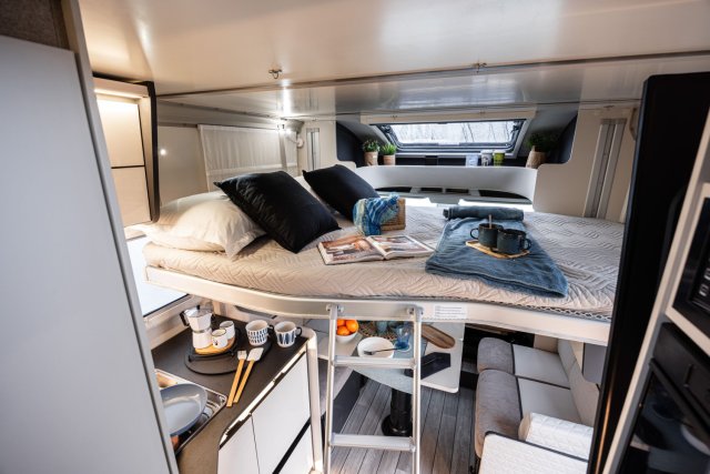 Mc Louis Yearling 81 G mc4 81g – (boîte auto) – 4 places – ultra équipé lit central - Photo 29