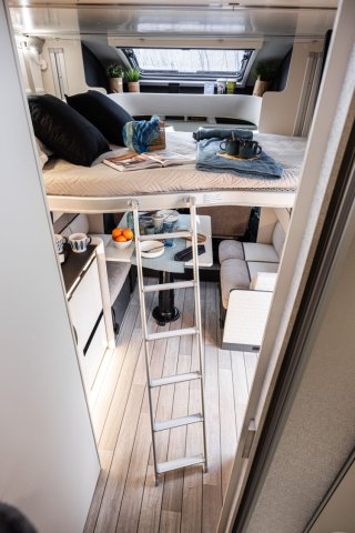 Mc Louis Yearling 81 G mc4 81g – (boîte auto) – 4 places – ultra équipé lit central - Photo 30