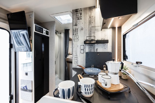 Mc Louis Yearling 81 G mc4 81g – (boîte auto) – 4 places – ultra équipé lit central - Photo 46