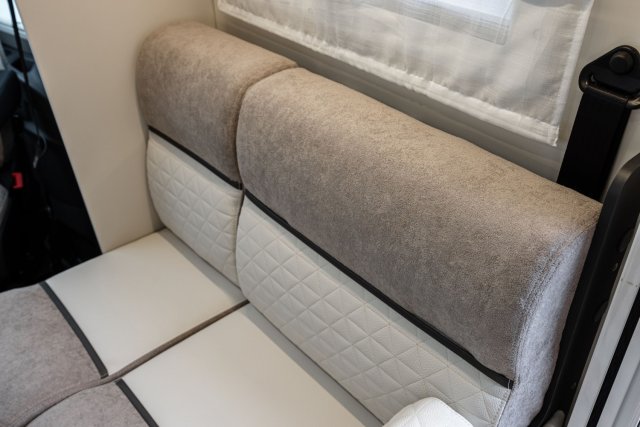 Mc Louis Yearling 81 G mc4 81g – (boîte auto) – 4 places – ultra équipé lit central - Photo 59