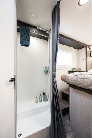 Mc Louis Yearling 81 G mc4 81g – (boîte auto) – 4 places – ultra équipé lit central - Photo 68