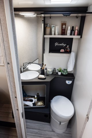 Mc Louis Yearling 81 G mc4 81g – (boîte auto) – 4 places – ultra équipé lit central - Photo 78