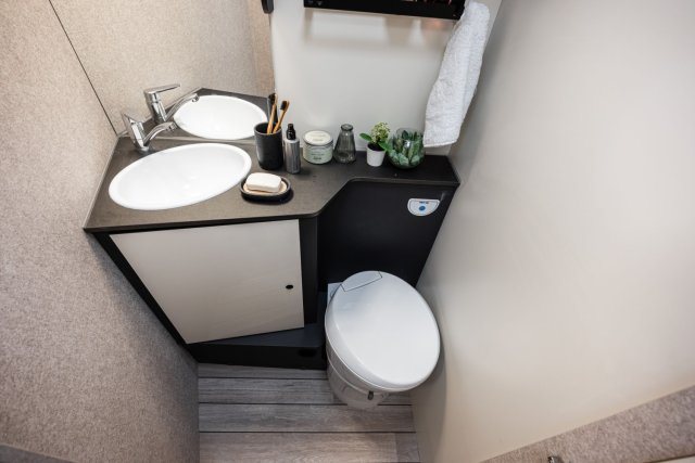 Mc Louis Yearling 81 G mc4 81g – (boîte auto) – 4 places – ultra équipé lit central - Photo 80