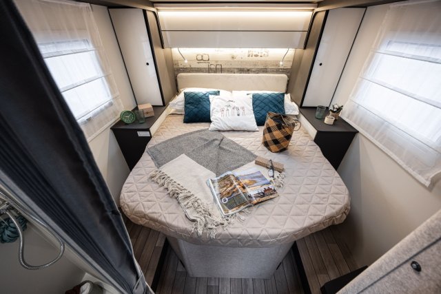 Mc Louis Yearling 81 G mc4 81g – (boîte auto) – 4 places – ultra équipé lit central - Photo 83