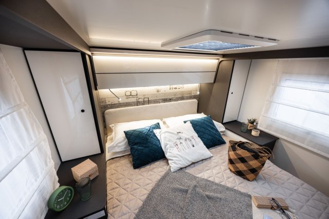 Mc Louis Yearling 81 G mc4 81g – (boîte auto) – 4 places – ultra équipé lit central - Photo 92