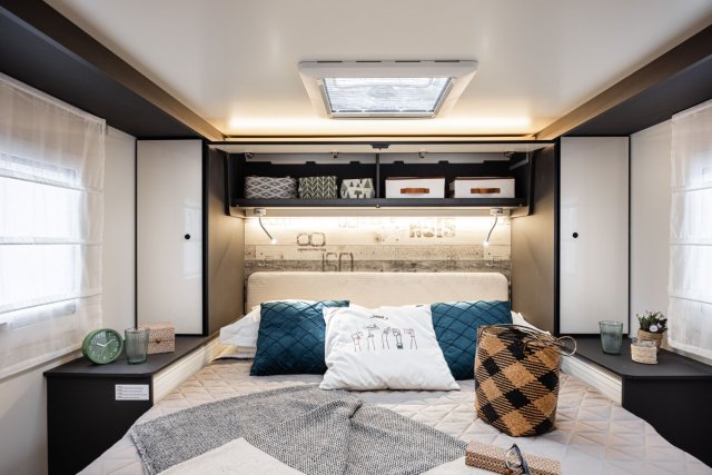 Mc Louis Yearling 81 G mc4 81g – (boîte auto) – 4 places – ultra équipé lit central - Photo 93