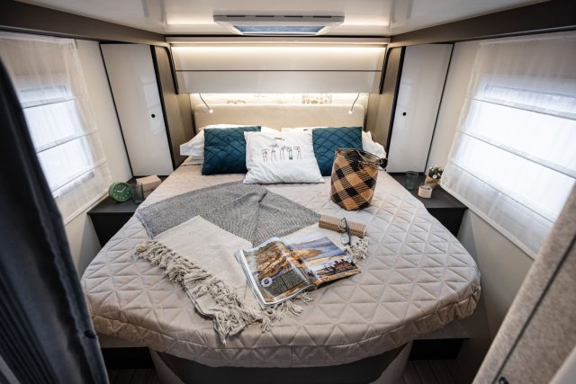 Mc Louis Yearling 81 G mc4 81g – (boîte auto) – 4 places – ultra équipé lit central - Photo 101