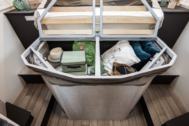 Mc Louis Yearling 81 G mc4 81g – (boîte auto) – 4 places – ultra équipé lit central - Photo 102