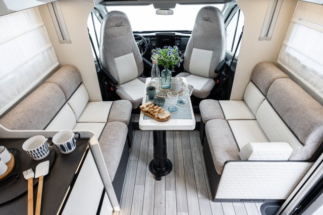 Mc Louis Yearling 81 G mc4 81g – (boîte auto) – 4 places – ultra équipé lit central - Photo 104