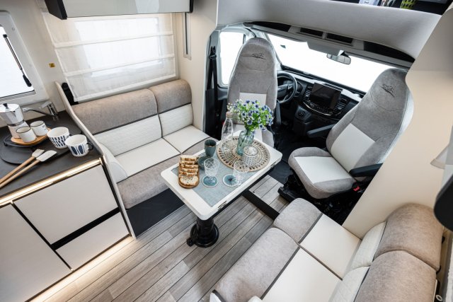 Mc Louis Yearling 81 G mc4 81g – (boîte auto) – 4 places – ultra équipé lit central - Photo 105