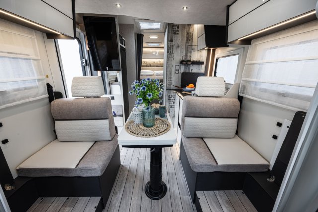 Mc Louis Yearling 81 G mc4 81g – (boîte auto) – 4 places – ultra équipé lit central - Photo 112