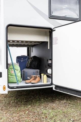 Mc Louis Yearling 81 G mc4 81g – (boîte auto) – 4 places – ultra équipé lit central - Photo 115