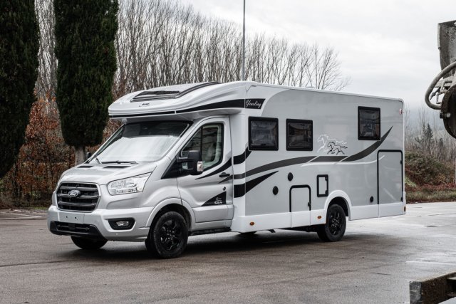 Mc Louis Yearling 81 G mc4 81g – (boîte auto) – 4 places – ultra équipé lit central - Photo 129