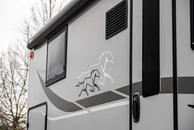 Mc Louis Yearling 81 G mc4 81g – (boîte auto) – 4 places – ultra équipé lit central - Photo 140