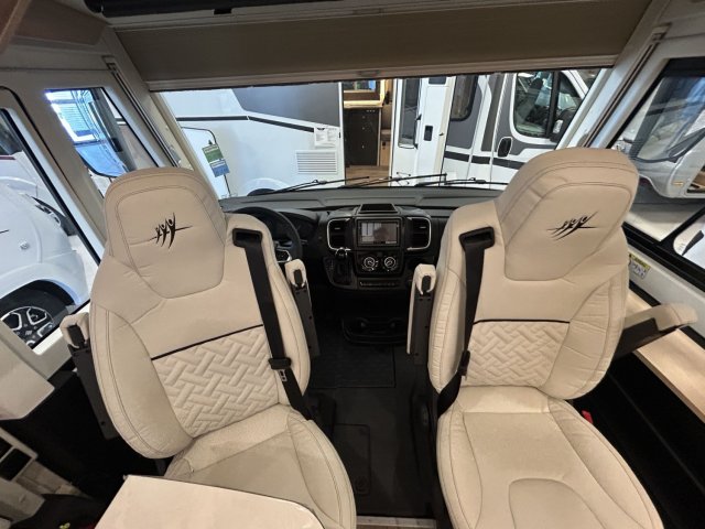 Rapido 8066 DF 8066df / tout équipé boite auto - Photo 11