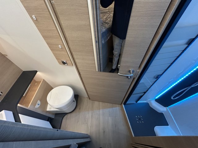 Rapido 8066 DF 8066df / tout équipé boite auto - Photo 22