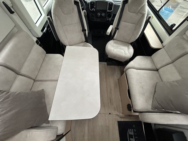 Rapido 8096 DF 8096df 180cv boite auto, tout équipé - Photo 15