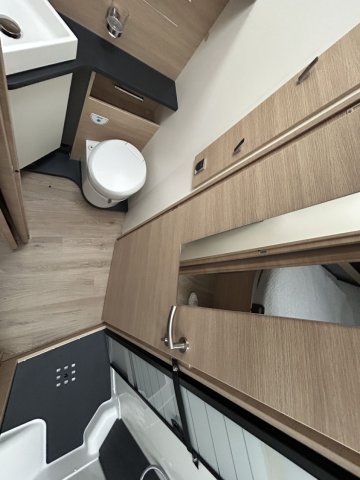 Rapido 8096 DF 8096df 180cv boite auto, tout équipé - Photo 21