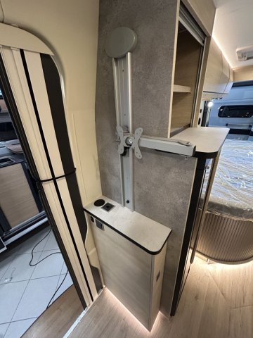 Rapido Van V62 65ans boite auto tout équipé - Photo 17