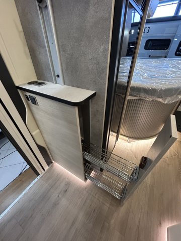 Rapido Van V62 65ans boite auto tout équipé - Photo 24