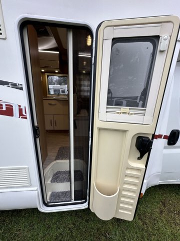 Rimor Silver Line 17 silverline 17, lit central, lit de pavillon et dinette 5 places - Photo 9