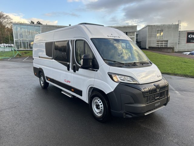 Sunlight Cliff 640 boite auto tout équipé Neuf