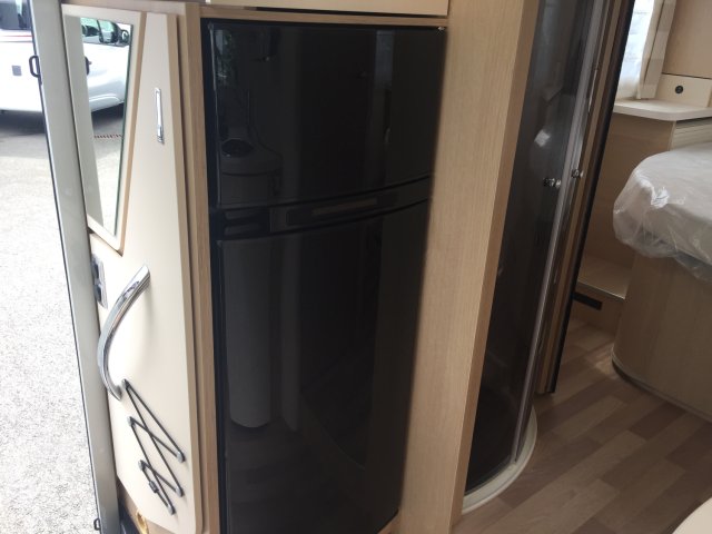 Autostar Privilege I 730 LC Lift i730 - Photo 6