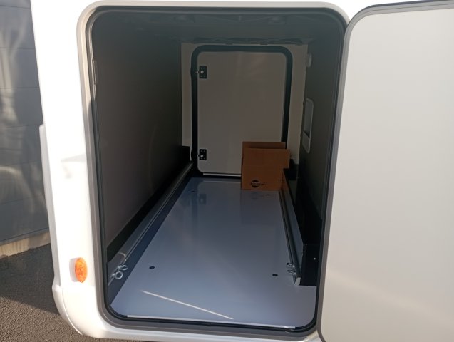 Burstner Camping-Car t690 td B66 - Photo 3