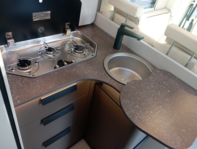 Burstner Camping-Car t690 td B66 - Photo 5