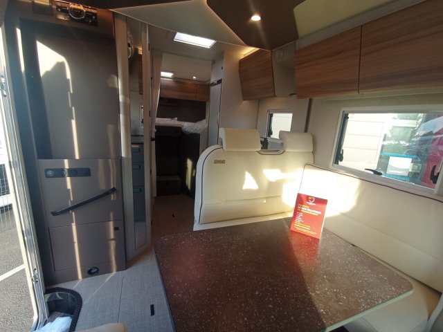 Burstner Camping-Car t690 td B66 - Photo 11