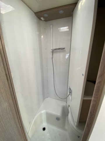 Burstner Lineo T 690 G t690 - Photo 8