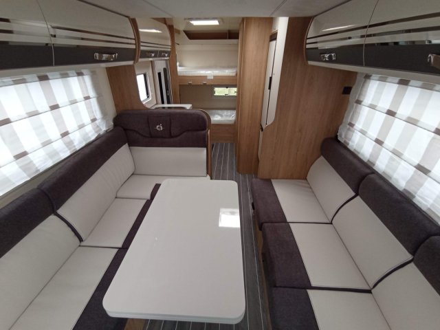 CI Horon 74 XT - Photo 10