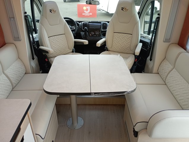 Rapido 666 F 65 ANS - Photo 5