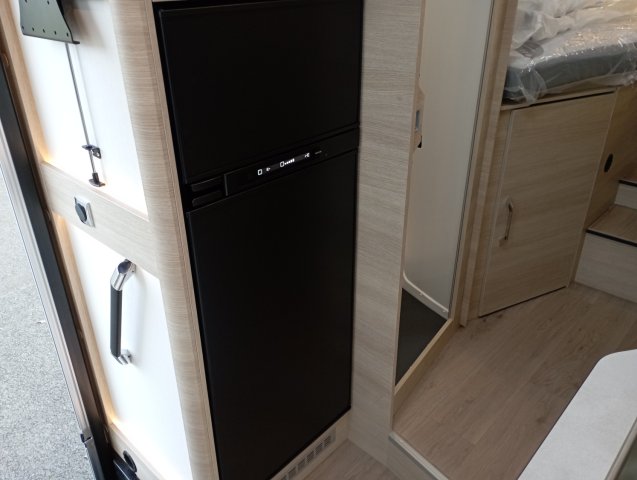 Rapido 666 F 65 ANS - Photo 9