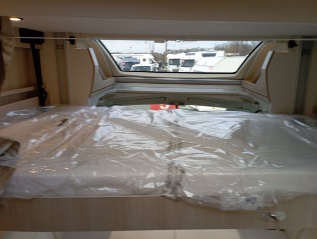 Rapido 666 F 65 ANS - Photo 11