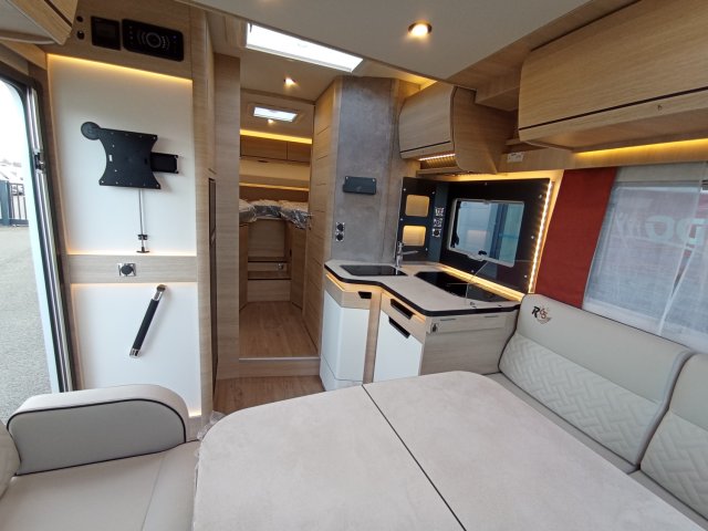 Rapido 666 F 65 ANS - Photo 13